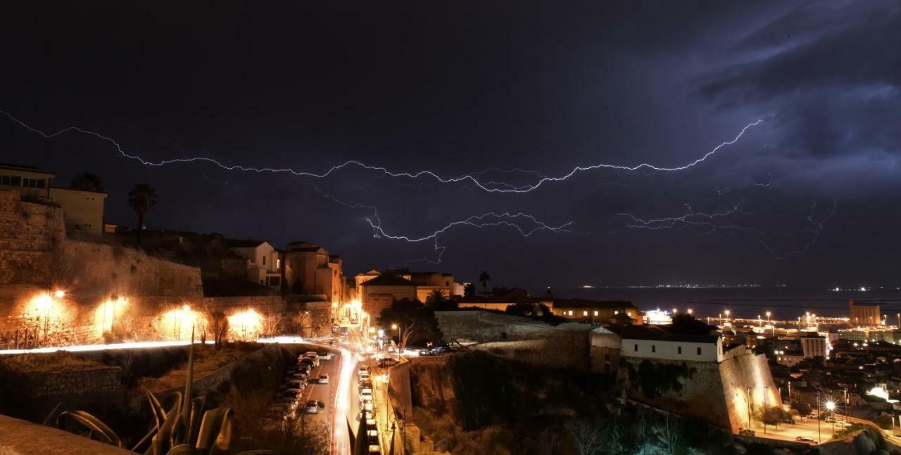 Monolocale Al Vicoletto Cagliari Exterior foto
